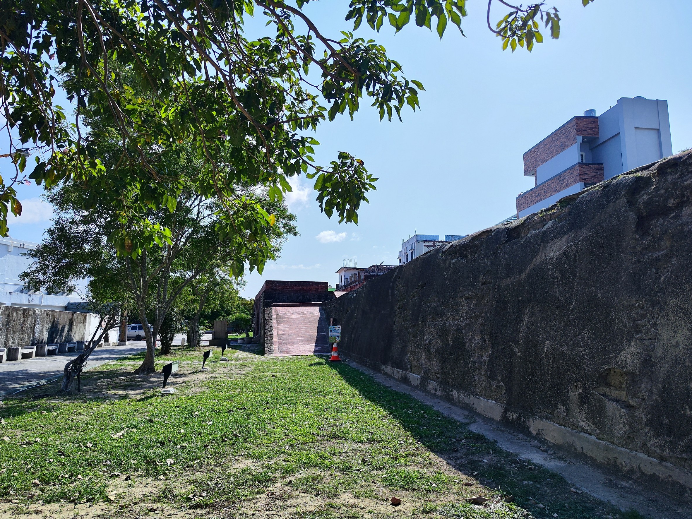 恆春,西門,古城門,山海戀單車