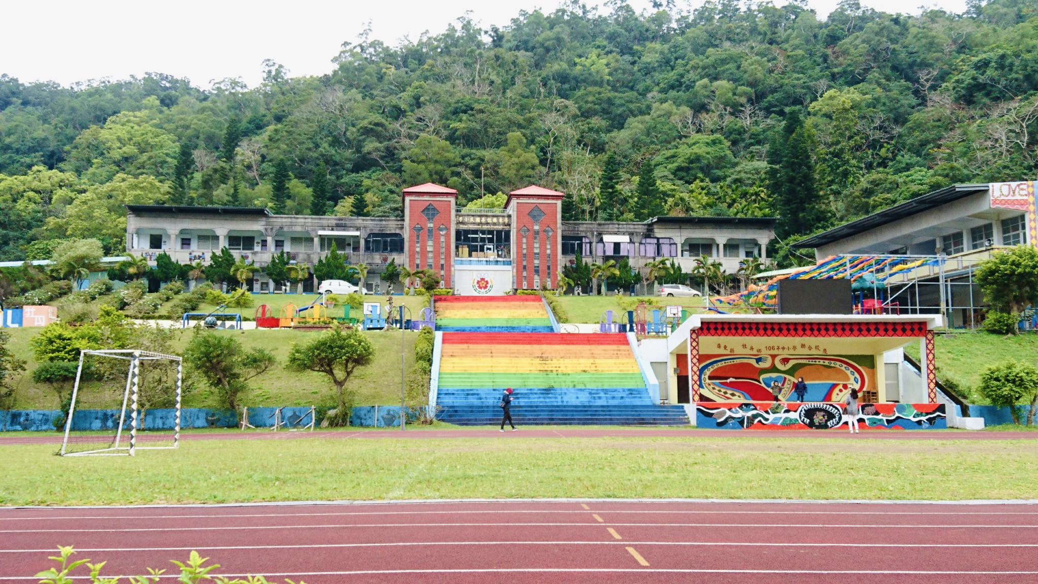 屏東,牡丹國小,彩虹階梯小學,原住民,排灣族,山海戀單車