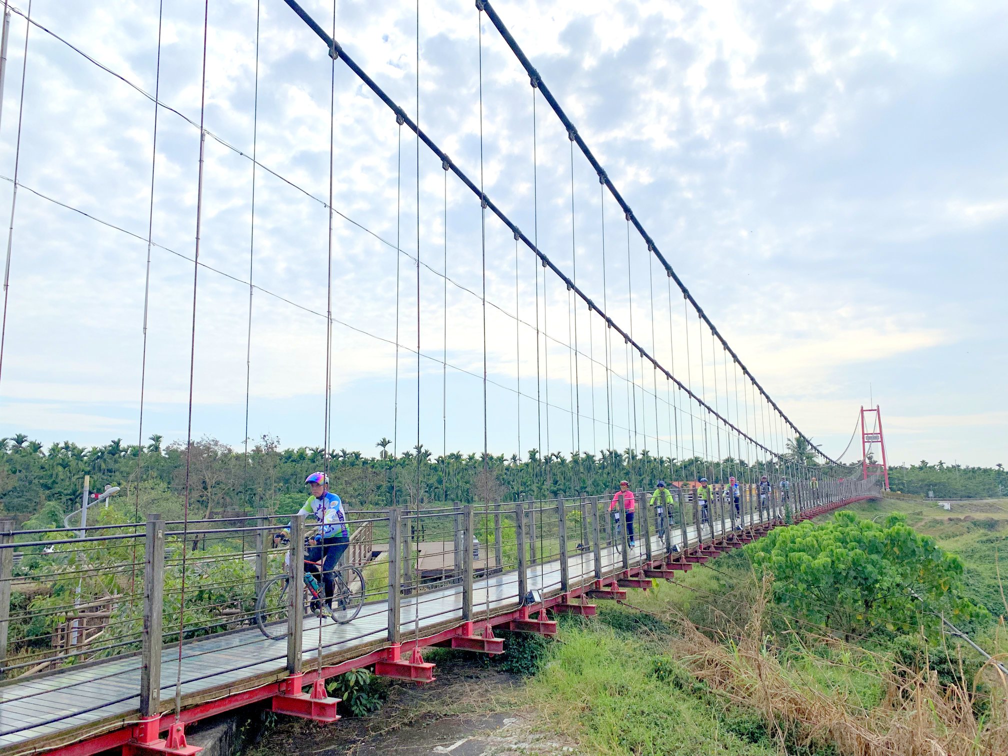 屏東,萬巒,萬巒吊橋,彩繪吊橋,橋樑,山海戀單車