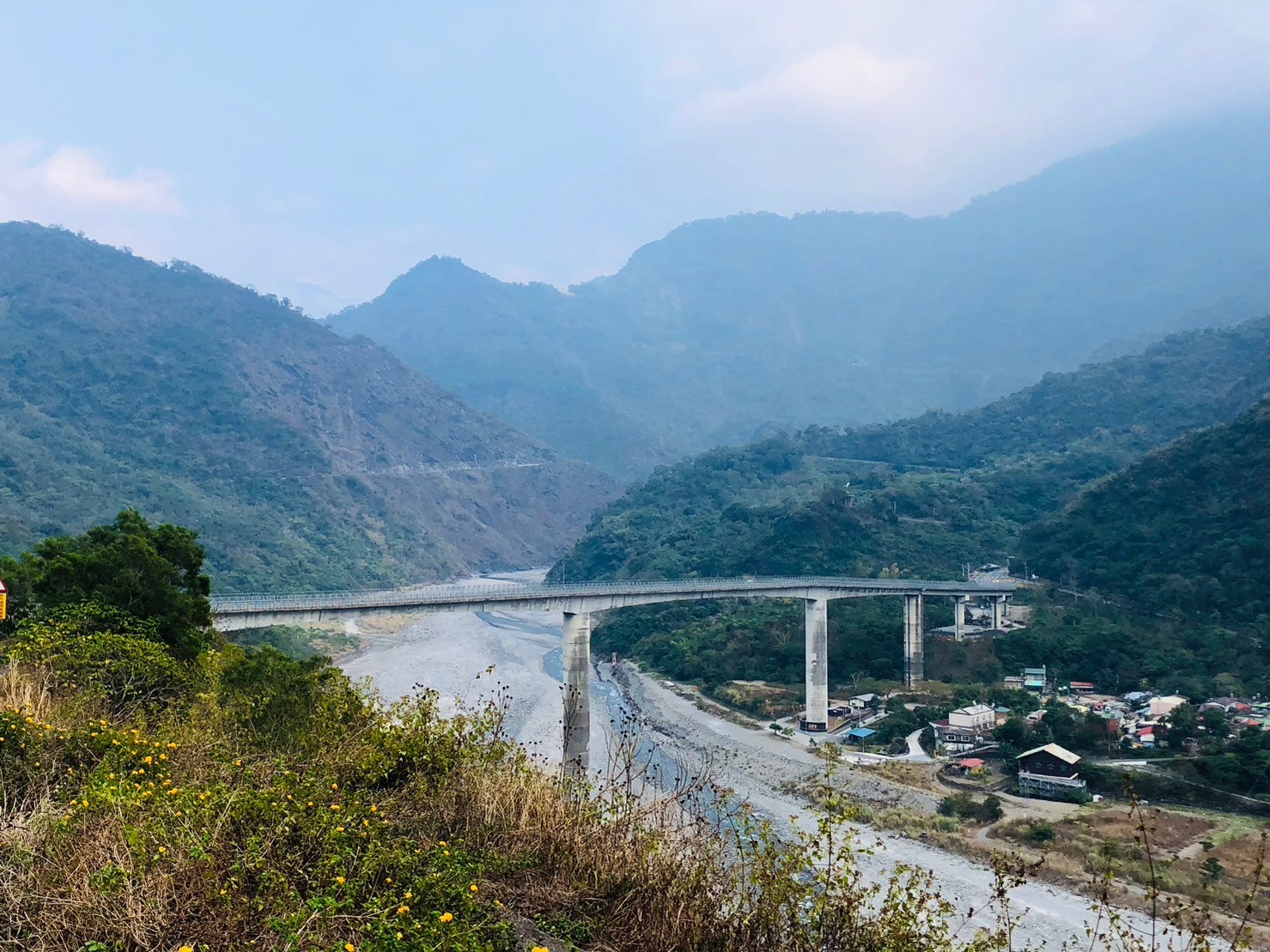 屏東,霧台,三地門,谷川大橋,八八風災救災魯凱族,原住民文化,全國第一高橋墩,橋樑,山海戀單車