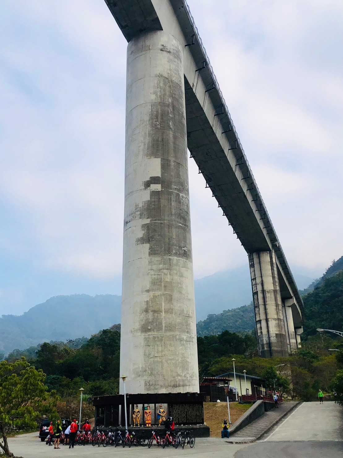屏東,霧台,三地門,谷川大橋,魯凱族,原住民文化,全國第一高橋墩,橋樑,山海戀單車