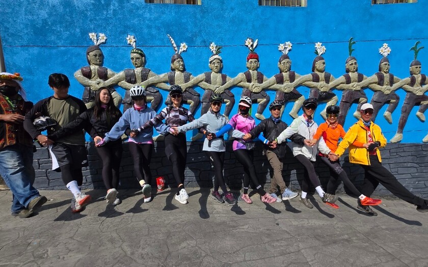 運動與健康,單車騎行,單車旅行,台灣車友,海外車友騎台灣,山海戀單車,哈尤溪溫泉彩岩,單車看見台灣,精彩回顧, 天竹嶺,霧台部落岩板巷,魯凱族,神山天主堂,琉璃珠,SAMA食堂