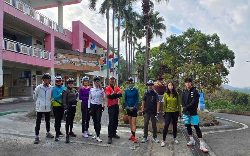 運動與健康,單車騎行,單車旅行,台灣車友,海外車友騎台灣,山海戀單車,哈尤溪溫泉彩岩,單車看見台灣,精彩回顧,北葉國小,屏科大合作社 ,牛角灣巧克力咖啡園區,泰武國小,萬金聖母聖殿,萬巒彩繪吊橋,潮州泗林綠色隧道,林後四林平地森林園區,潮州鐵道園區