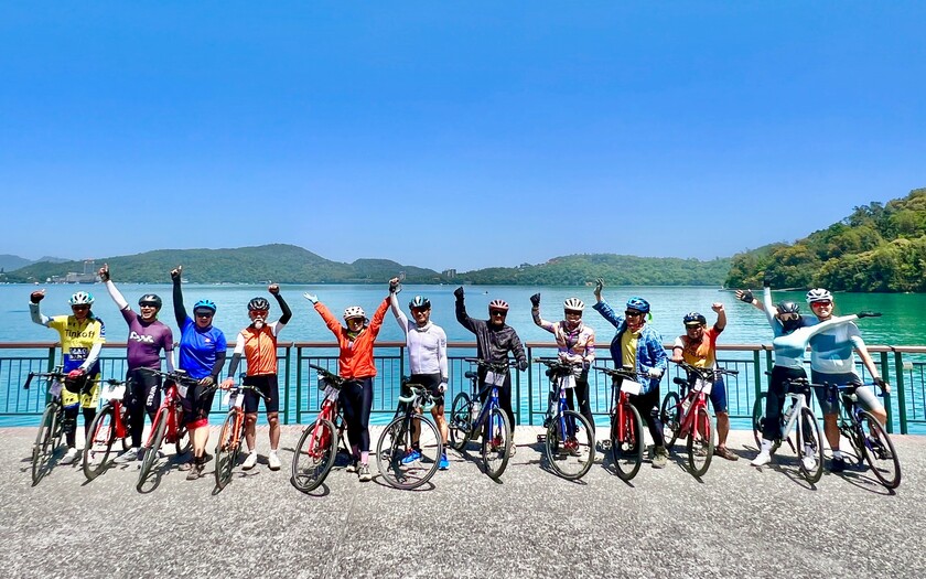 運動與健康,單車騎行,單車旅行,台灣車友,海外車友騎台灣,山海戀單車,台灣脊梁山脈新雙塔縱騎,剖地瓜,單車看見台灣,精彩回顧,福順宮慚愧祖師廟,日月潭,文武廟,水蛙頭步道,伊達邵碼頭,濃情莊園,東埔日月雙橋