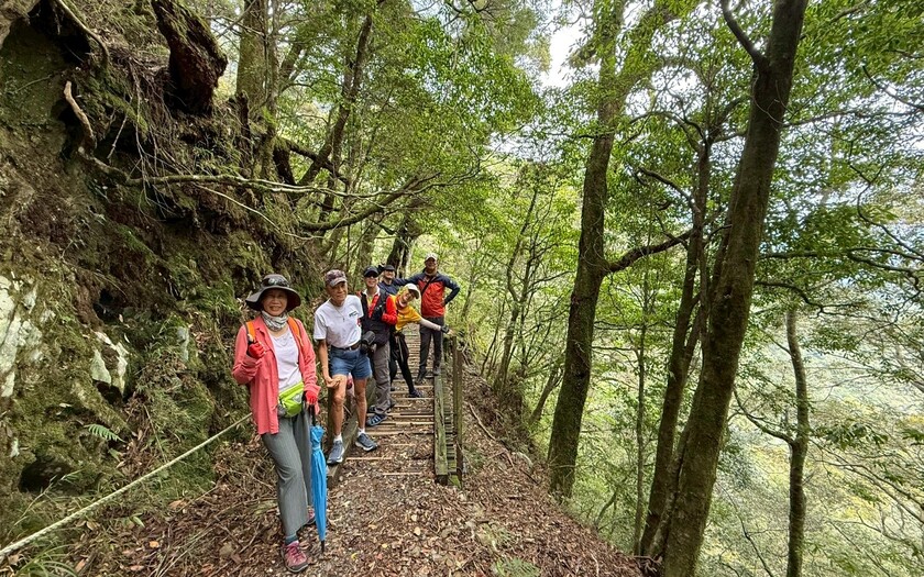 運動與健康,單車騎行,單車旅行,CyclingTaiwan,CyclingAdventure,單車看見台灣,另類單車環島,南北橫山海線,單車環島,單車旅遊,自行車旅遊,海外車友騎台灣,愛騎愛玩愛台灣,biketour,CyclingTaiwan,BicycleTravel,天池,中之關古道,檜谷,大關山隧道,摩天農場,利稻部落,霧鹿炮台