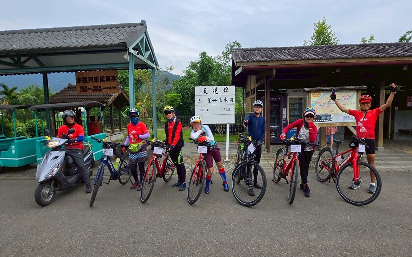運動與健康,單車騎行,單車旅行,CyclingTaiwan,CyclingAdventure,單車看見台灣,另類單車環島,南北橫山海線,單車環島,單車旅遊,自行車旅遊,海外車友騎台灣,愛騎愛玩愛台灣,biketour,CyclingTaiwan,BicycleTravel,蘇花公路,漢本車站,谷風觀音石,南澳建華冰店,粉鳥林秘境,冬山車站,羅東文化工場,天送埤幸福車站,英仕山莊