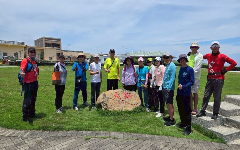 運動與健康,單車騎行,單車旅行,CyclingTaiwan,CyclingAdventure,單車看見台灣,BicycleTravel ,花火鐵馬跳島趣,澎湖單車旅行,澎湖南方四島,七美雙心石滬,東吉嶼燈塔,藍洞奇景,小台灣玄武岩,七美人塚傳說,海上皇宮花火節,澎湖無人機煙火