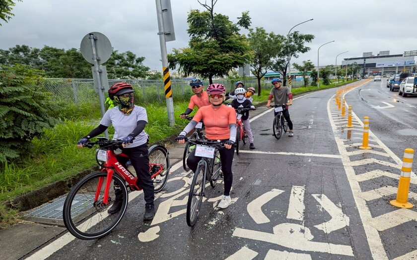 運動與健康,單車騎行,單車旅行,CyclingTaiwan,CyclingAdventure,單車看見台灣,香腸博物館,台灣歷史博物館,台江文化中心,興達港,虱目魚料理
