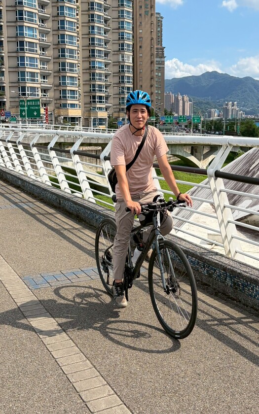 CyclingTaiwan,CyclingAdventure,單車看見台灣,台灣旅遊,單車騎行台灣,山海戀單車,大漢溪,新店溪,碧潭風景區,碧潭吊橋,新月橋,板橋435藝文特區,馬場町紀念公園,寶藏巖國際藝術村,一日遊