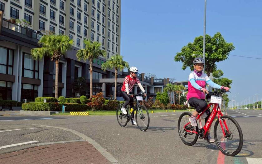 CyclingTaiwan,CyclingAdventure,單車看見台灣,台灣旅遊,單車騎行台灣,海外車友遊台灣,太保出發,水上北回歸線,菁寮老街,太康綠色隧道,林鳳營車站,九品蓮花園區