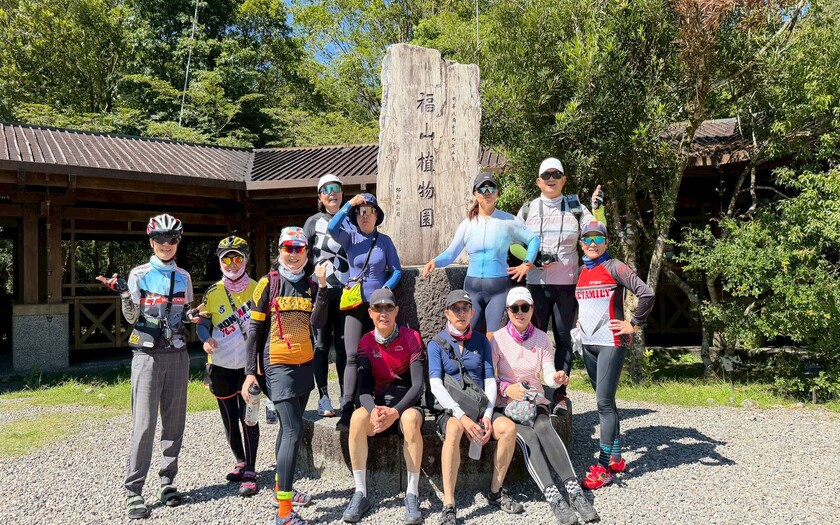 一路上風景優美，太陽豪不留情的把每個騎腳踏車的都聚焦了，天氣雖然炎熱，但有伙伴們互相打氣這趟旅程真的很值得...