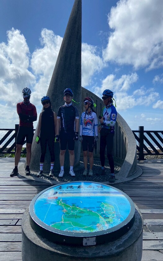 CyclingTaiwan,CyclingAdventure,單車看見台灣,台灣旅遊,單車騎行台灣,海外車友遊台灣,琅嶠卑南古道,阿塱壹古道,墾丁船帆石,沙島貝殼砂,台灣最南點,風吹砂,滿州圓環 ,掌葉蘋婆樹,港仔大沙漠,旭海沙灘