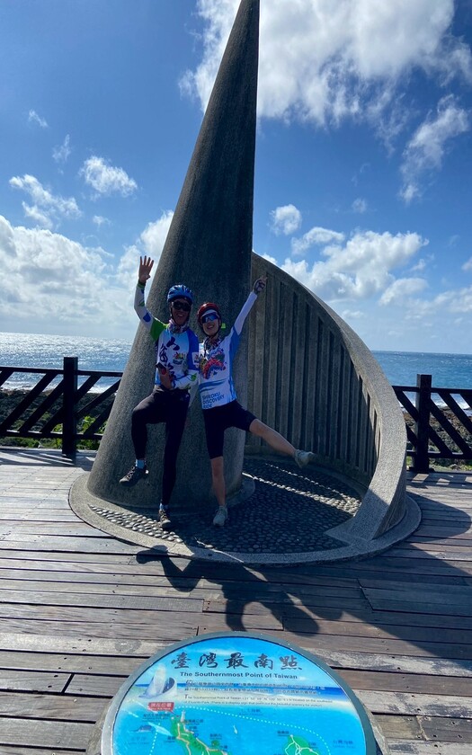 CyclingTaiwan,CyclingAdventure,單車看見台灣,台灣旅遊,單車騎行台灣,海外車友遊台灣,琅嶠卑南古道,阿塱壹古道,墾丁船帆石,沙島貝殼砂,台灣最南點,風吹砂,滿州圓環 ,掌葉蘋婆樹,港仔大沙漠,旭海沙灘