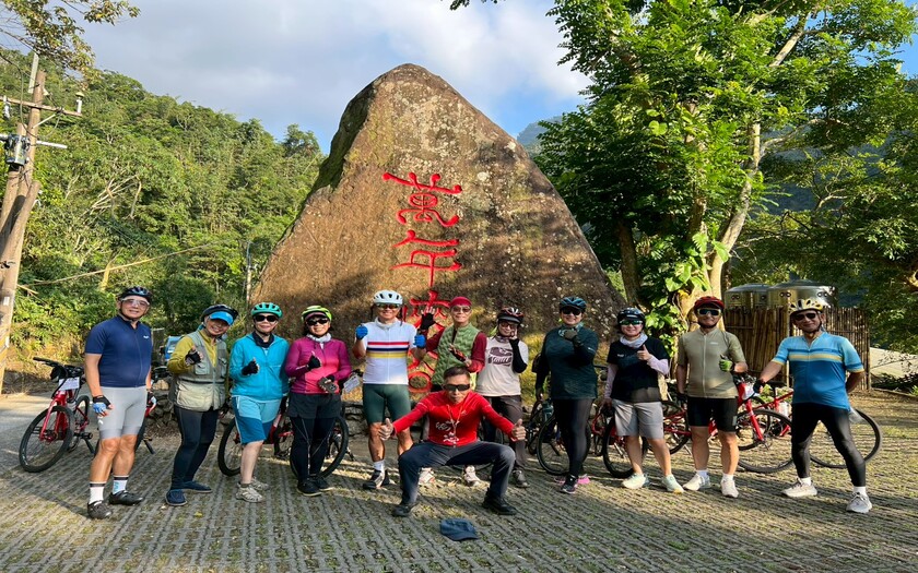 CyclingTaiwan,CyclingAdventure,單車看見台灣,台灣旅遊,單車騎行台灣,海外車友遊台灣,嘉南風景,古坑綠色隧道,大埔社區,桶頭吊橋,萬年峽谷