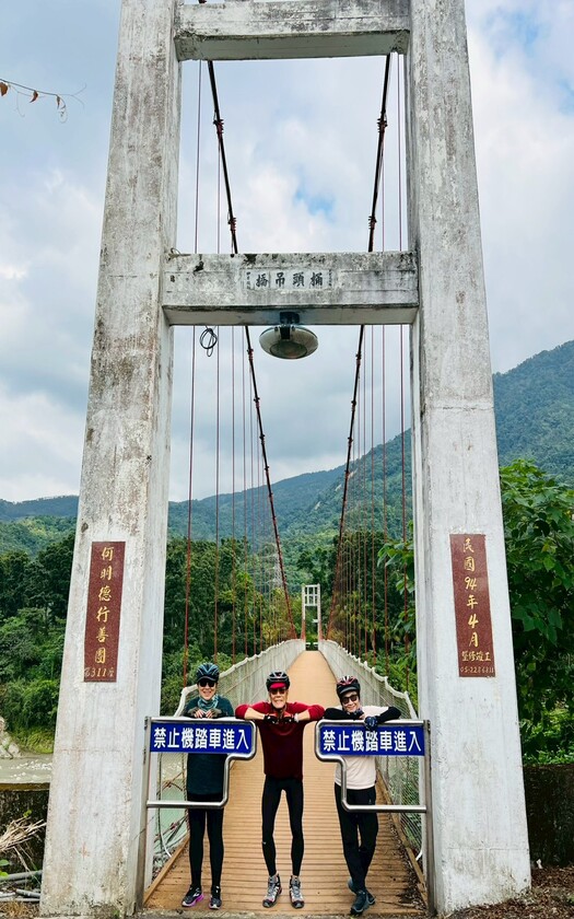 CyclingTaiwan,CyclingAdventure,單車看見台灣,台灣旅遊,單車騎行台灣,海外車友遊台灣,嘉南風景,古坑綠色隧道,大埔社區,桶頭吊橋,萬年峽谷