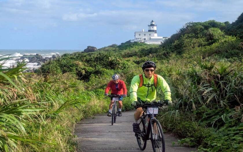 CyclingTaiwan,CyclingAdventure,單車看見台灣,台灣旅遊,單車騎行台灣,海外車友遊台灣#脊梁山脈,新雙塔縱騎,雙塔縱騎挑戰,biketour,富貴角燈塔,北海岸風景,關渡大橋,新月橋,台7乙,小烏來山莊