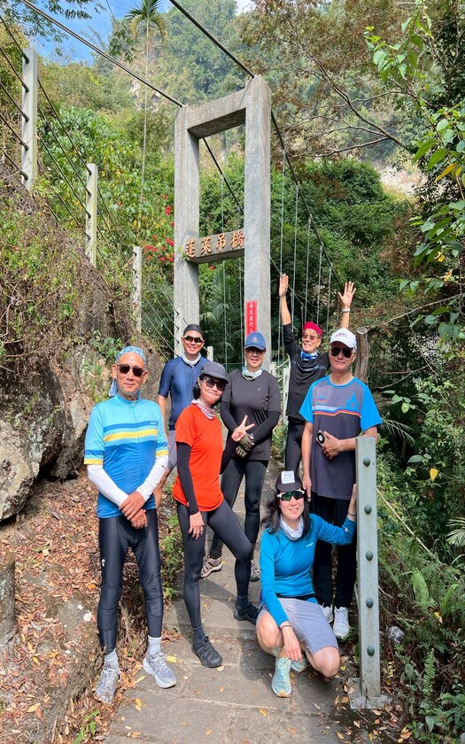 CyclingTaiwan,CyclingAdventure,單車看見台灣,台灣旅遊,單車騎行台灣,海外車友遊台灣,海外車友遊台灣,雲嶺之丘,石壁仙谷,蓬萊瀑布,峭壁雄風,921大地震紀念公園,五元兩角