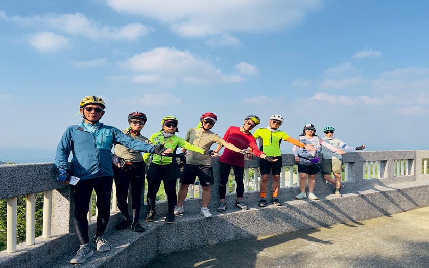CyclingTaiwan,CyclingAdventure,單車看見台灣,台灣旅遊,單車騎行台灣,海外車友遊台灣,隙頂象山觀景台,天長地久橋,龍隱寺,旺萊山愛情絲路,中埔阿惠雞肉飯,中埔遊客中心,八寶寮,關子嶺富野溫泉會館