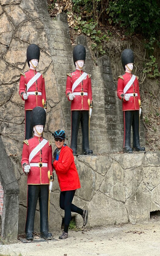 CyclingTaiwan,CyclingAdventure,單車看見台灣,台灣旅遊,單車騎行台灣,海外車友遊台灣,隙頂象山觀景台,天長地久橋,龍隱寺,旺萊山愛情絲路,中埔阿惠雞肉飯,中埔遊客中心,八寶寮,關子嶺富野溫泉會館