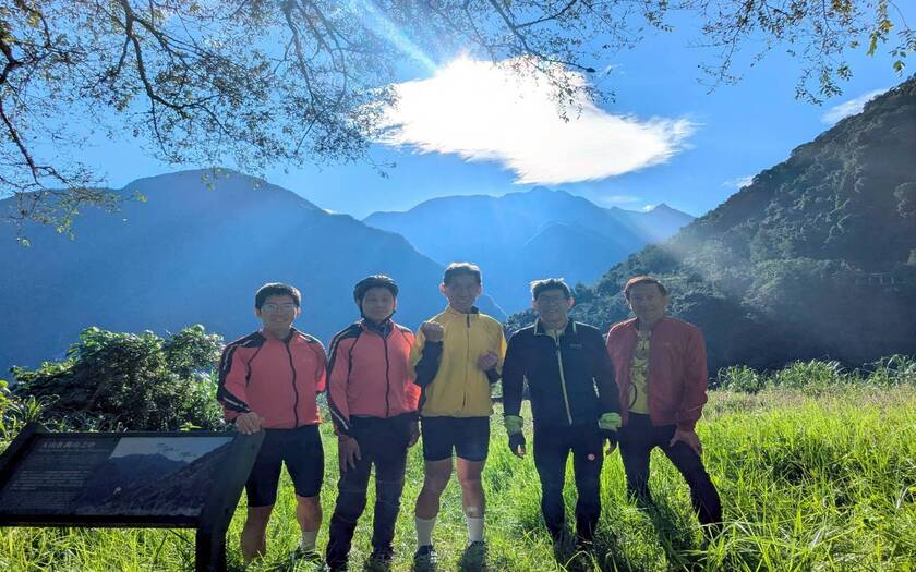 CyclingTaiwan,CyclingAdventure,單車看見台灣,台灣旅遊,單車騎行台灣,海外車友遊台灣,脊梁山脈新雙塔縱騎,雙塔縱騎挑戰,玉山觀景臺,塔塔加夫妻樹,鹿林神木,特富野古道,阿里山森林遊樂區