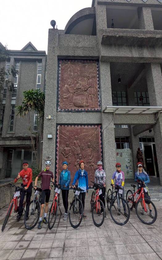 CyclingTaiwan,CyclingAdventure,單車看見台灣,台灣旅遊,單車騎行台灣,海外車友遊台灣,斯卡羅卑南道,卑南文化,縱谷大地藝術,池上,伯朗大道,金城武樹,天堂路,稻米原鄉館,關山米國學校,瑞源車站,二層坪水橋,海端布農文化館,鹿野