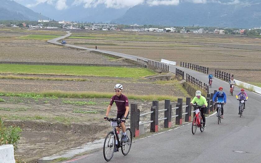 CyclingTaiwan,CyclingAdventure,單車看見台灣,台灣旅遊,單車騎行台灣,海外車友遊台灣,斯卡羅卑南道,卑南文化,縱谷大地藝術,池上,伯朗大道,金城武樹,天堂路,稻米原鄉館,關山米國學校,瑞源車站,二層坪水橋,海端布農文化館,鹿野
