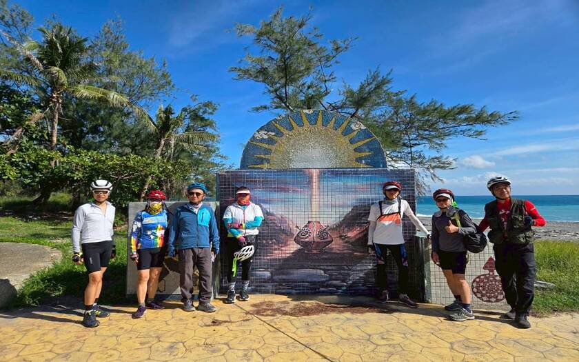 CyclingTaiwan,CyclingAdventure,單車看見台灣,台灣旅遊,單車騎行台灣,海外車友遊台灣,斯卡羅卑南道,冬至騎旅,芬多精森林,海外車友遊台灣,知本國家森林遊樂區,山地祖先發祥地,太麻里曙光園區,撒布優部落,部落咖啡,壢坵小米學堂,魯拉克斯吊橋 ,金崙溫泉,冬至湯圓
