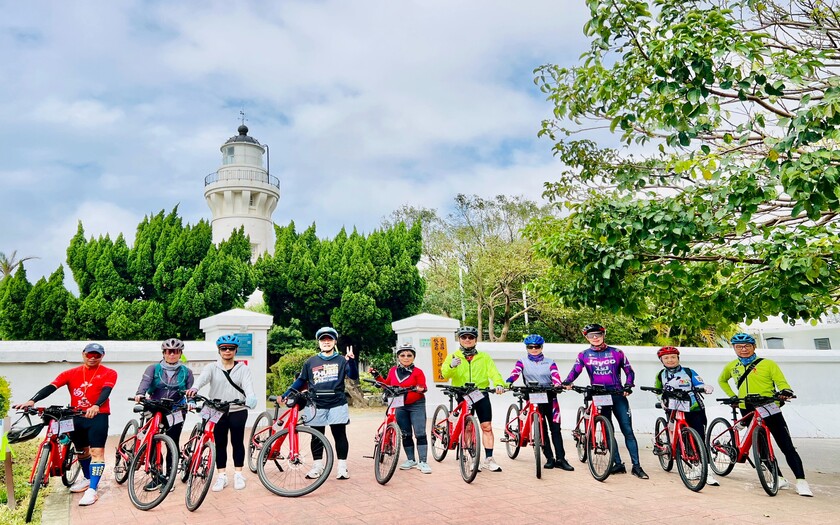 CyclingTaiwan,CyclingAdventure,單車看見台灣,台灣旅遊,單車騎行台灣,海外車友遊台灣,單車百岳,環小台灣,新月橋,八里左岸,西濱公路,白沙岬燈塔,新屋綠色走廊