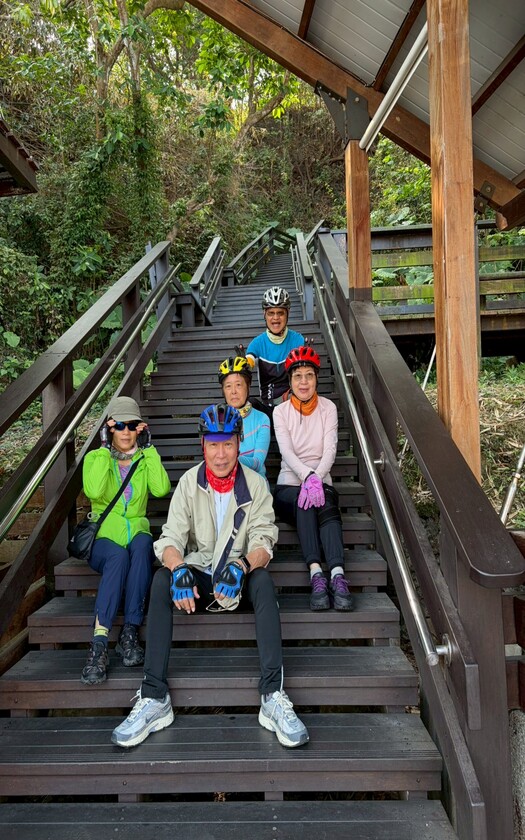 CyclingTaiwan,CyclingAdventure,單車看見台灣,台灣旅遊,單車騎行台灣,專案團,小琉球,花瓶岩,美人洞,山豬溝,烏鬼洞,白燈塔,萬金聖母聖殿,萬巒豬腳,biketour