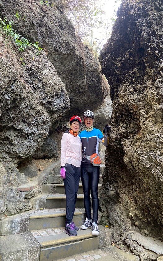 CyclingTaiwan,CyclingAdventure,單車看見台灣,台灣旅遊,單車騎行台灣,專案團,小琉球,花瓶岩,美人洞,山豬溝,烏鬼洞,白燈塔,萬金聖母聖殿,萬巒豬腳,biketour