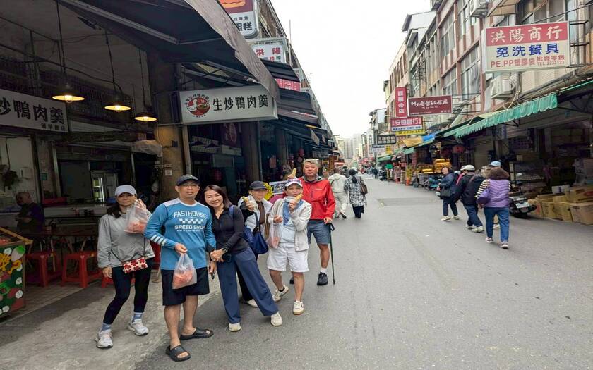 CyclingTaiwan,CyclingAdventure,單車看見台灣,台灣旅遊,單車騎行台灣,海外車友遊台灣,水仙宮市場,藍晒圖文創園區,施家小捲米粉,興達港情人碼頭,台南牛肉湯,台南美食,biketour