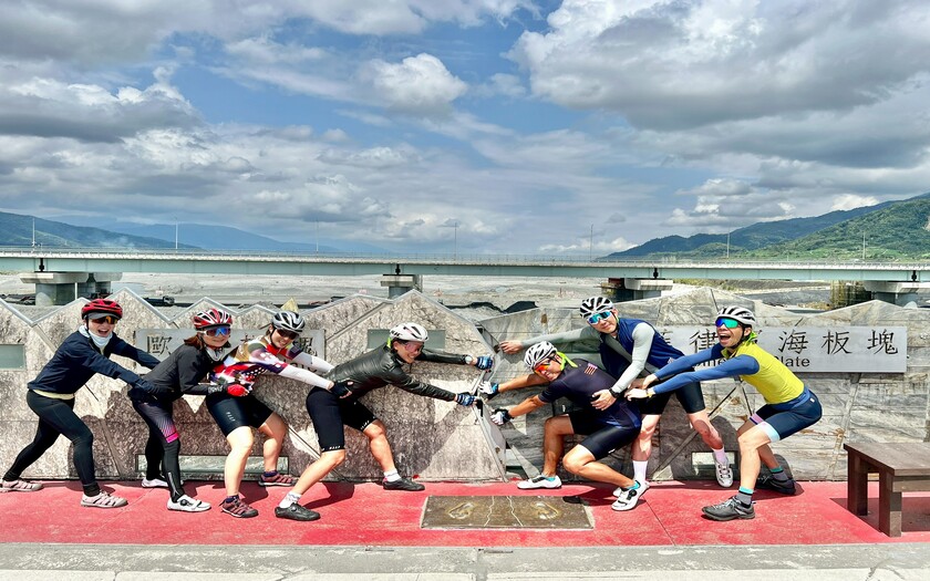 CyclingTaiwan,CyclingAdventure,單車看見台灣,台灣旅遊,單車騎行台灣,專案團,花東四小橫,山海戀單車,玉長公路,三仙台,石雨傘,卡片教堂,玉富自行車道,兩大板塊交接處,舞鶴台地,北回歸線,瑞穗溫泉