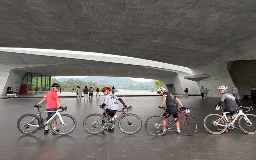 CyclingTaiwan,CyclingAdventure,單車看見台灣,台灣旅遊,海外車友騎台灣,專案團,山海戀單車,北進武嶺,日月潭,向山觀景台