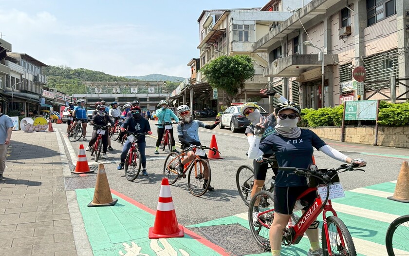 CyclingTaiwan,CyclingAdventure,單車看見台灣,台灣旅遊,海外車友騎台灣,東北角海岸,舊草嶺隧道,淡蘭古道,平溪天燈,biketour