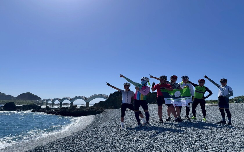 CyclingTaiwan,CyclingAdventure,單車看見台灣,台灣旅遊,東海岸深度探騎,專案團,海外車友騎台灣,三仙台,比西里岸部落,石雨傘,宜灣卡片教堂,金剛大道,北回歸線碑,石梯坪,芭崎眺望台,蕃薯寮峽谷,花東海岸線,太平洋騎旅