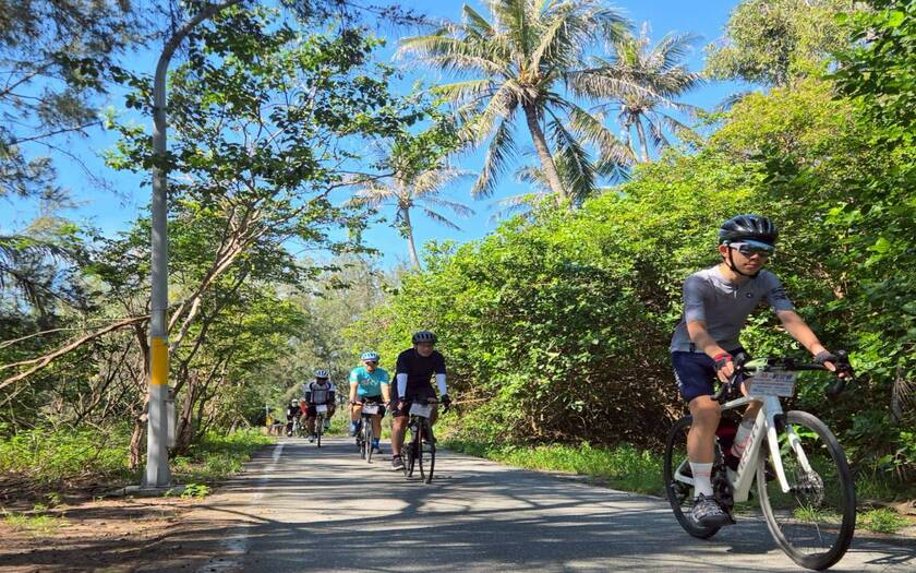 CyclingTaiwan,CyclingAdventure,單車看見台灣,台灣旅遊,biketour,專案團,經典單車環島,Moxa,四零四科技,Moxa單車環島,太麻里安通,千禧曙光紀念園區,日昇之鄉,華源海灣,知本卡大地布部落,斯卡羅,十股綠色隧道,脫線牧場,瑞源車站,關山米國學校,割稻大碗公飯,富里稻草藝術景觀區,安通溫泉,花東縱谷