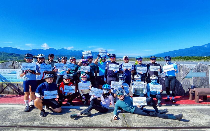 CyclingTaiwan,CyclingAdventure,單車看見台灣,台灣旅遊,biketour,專案團,經典單車環島,Moxa,四零四科技,Moxa單車環島,安通花蓮,玉富自行車道,兩大板塊交界處,歐亞大陸板塊,菲律賓海板塊,舞鶴北回歸線,蜜香紅茶,跨越證書,光復糖廠,太巴塱紅糯米生活館,鳳林,校長夢工廠,客家文物館,水黃皮大道,吉安客家文化園區,花蓮香城大飯店