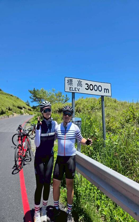 CyclingTaiwan,CyclingAdventure,單車看見台灣,台灣旅遊,biketour,北進武嶺,武嶺挑戰,梨山,台8線,大禹嶺,合歡山,合歡山管理站,松雪樓,武嶺,台灣公路最高點,武嶺證書,武嶺獎牌,全台最高全家,埔里,山岳騎旅,單車旅行,台灣單車旅行
