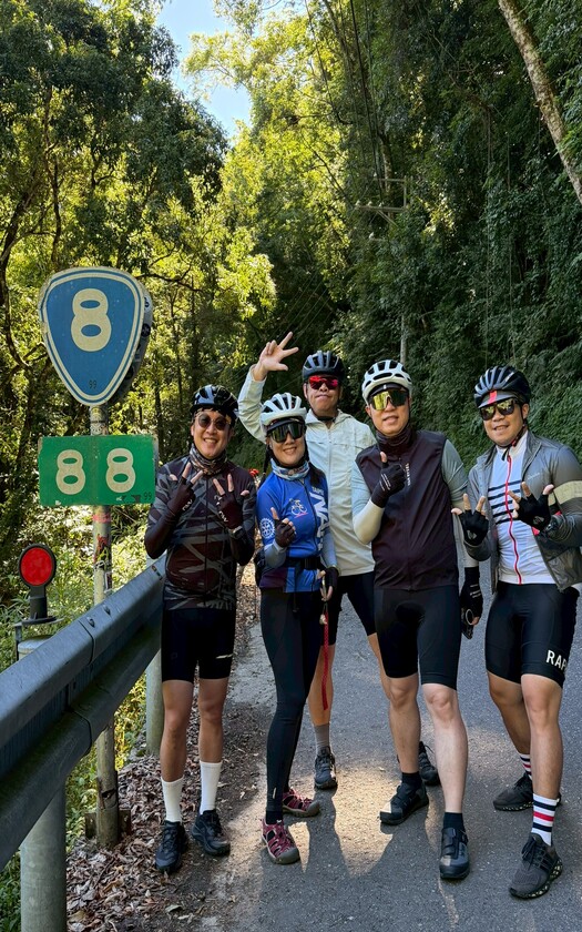CyclingTaiwan,CyclingAdventure,單車看見台灣,台灣旅遊,biketour,北進武嶺,武嶺挑戰,梨山,台8線,大禹嶺,合歡山,合歡山管理站,松雪樓,武嶺,台灣公路最高點,武嶺證書,武嶺獎牌,全台最高全家,埔里,山岳騎旅,單車旅行,台灣單車旅行