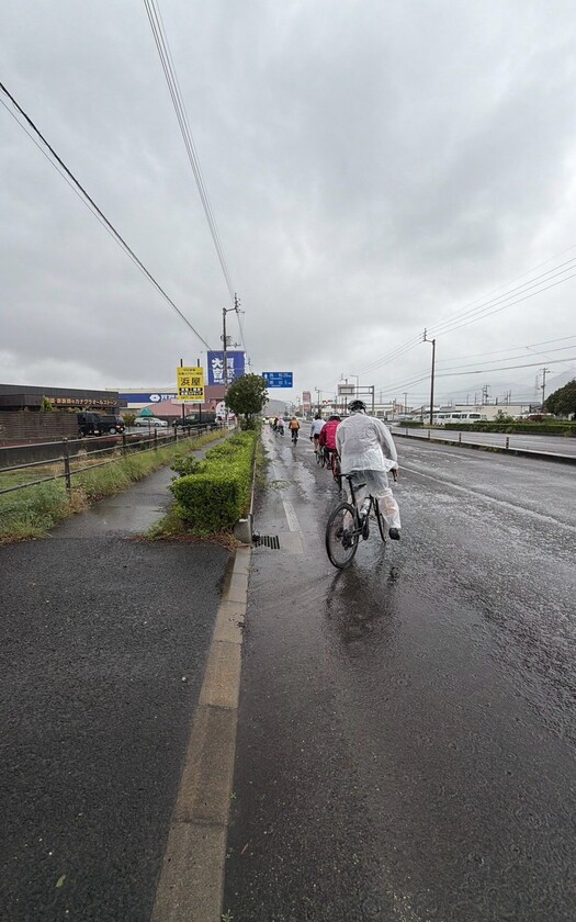 山海戀單車車友D3騎行新居濱經觀音寺至高松環四國路途中。
