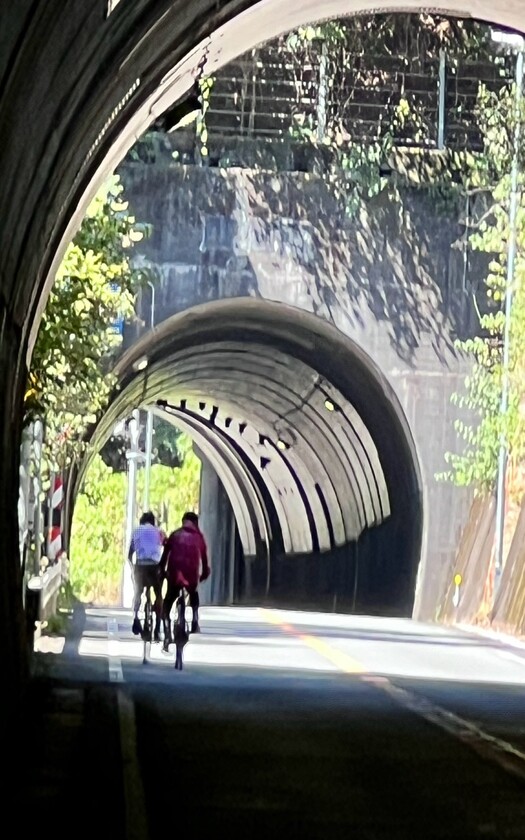山海戀車友D7騎行高知騎往四萬十市知路途中。