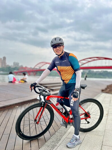 運動與健康,單車騎行,單車旅行,美國車友,台灣眷村文化,剖地瓜,台灣脊梁山脈雙塔,山海戀單車,單車看見台灣,山海戀車友故事,海外車友騎台灣,退休人生